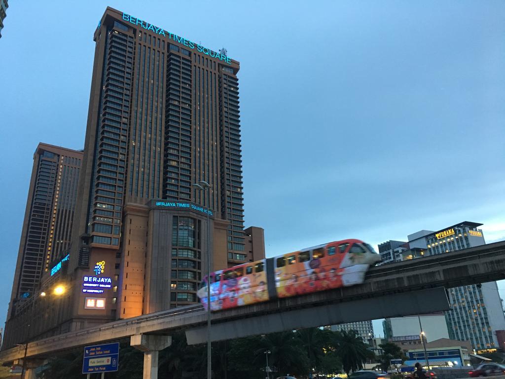 Rainbow Service Suite At Times Square Куала Лумпур Екстериор снимка